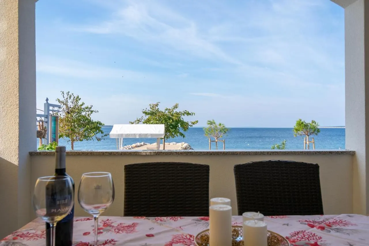 Apartments By The Sea Mandre, Pag - 4093 Kolan